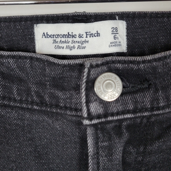 Abercrombie & Fitch Ultra High Rise Ankle Straight Jeans Size 28/6S Black - Picture 4 of 8
